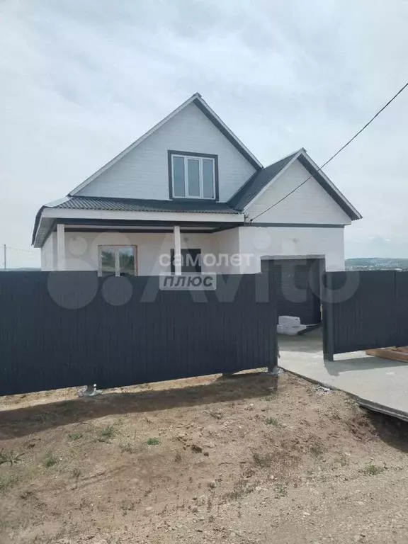 Дом 180 м на участке 10 сот. - Фото 0