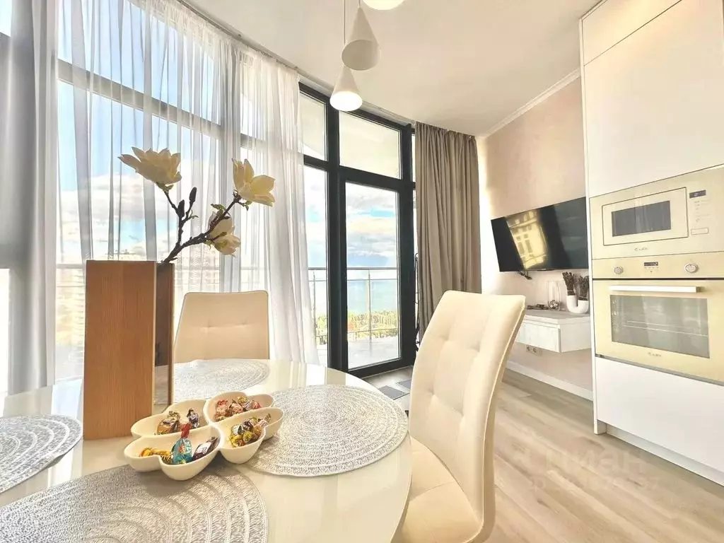 2-к кв. Крым, Алушта ул. Западная, 4к2 (60.0 м) - Фото 1