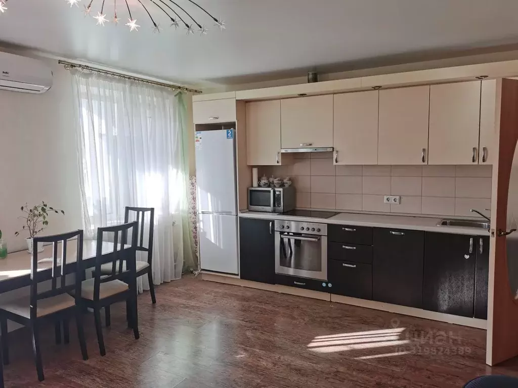 3-к кв. Свердловская область, Екатеринбург ул. Вилонова, 14А (58.0 м) - Фото 0