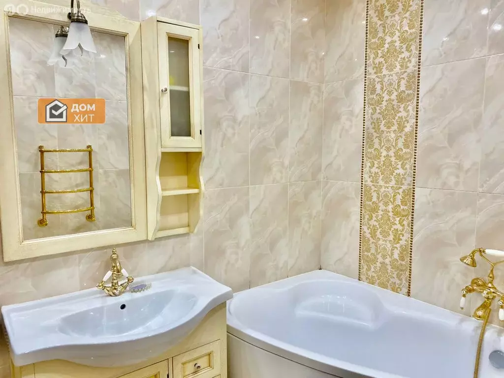 3-комнатная квартира: Севастополь, улица Героев Бреста, 116 (120 м) - Фото 0