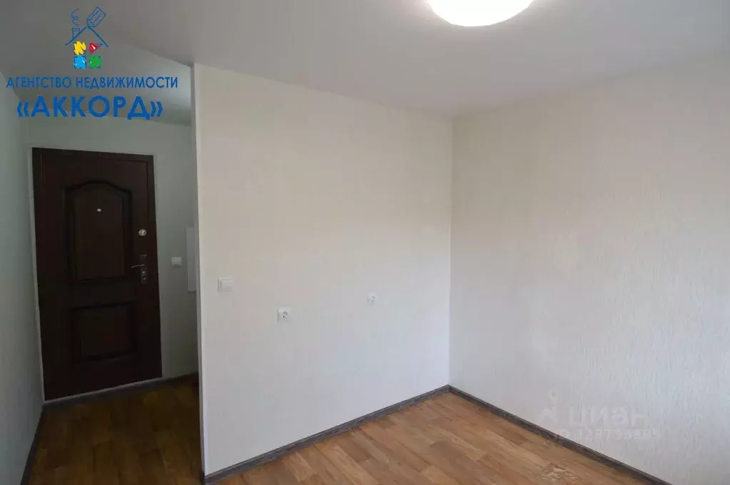 Студия Алтайский край, Барнаул просп. Строителей, 30 (15.0 м) - Фото 1