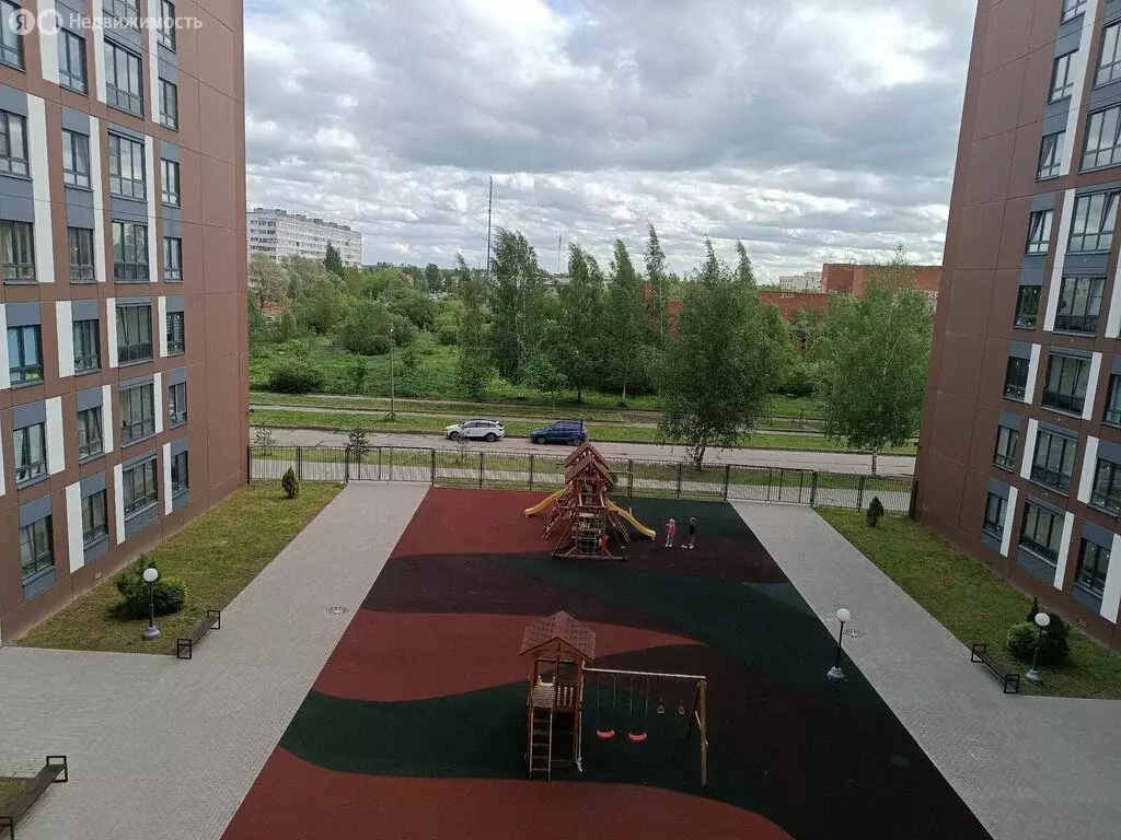 Квартира-студия: Коммунар, улица Просвещения, 2 (26.5 м) - Фото 1