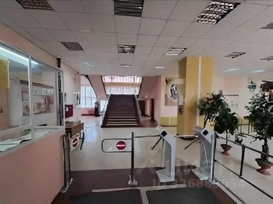 Помещение свободного назначения в Чувашия, Чебоксары просп. ... - Фото 2