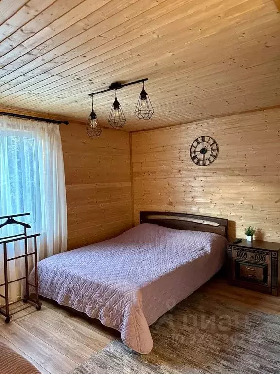 Дом в Карачаево-Черкесия, Теберда Карачаевский городской округ, ул. ... - Фото 1