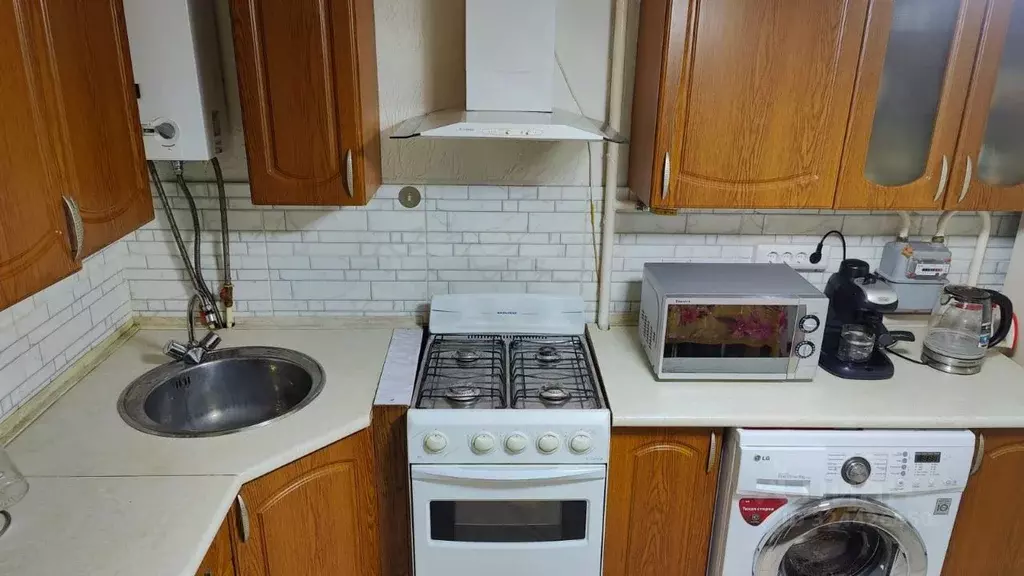 3-к кв. Тульская область, Новомосковск Парковая ул., 12 (63.0 м) - Фото 1