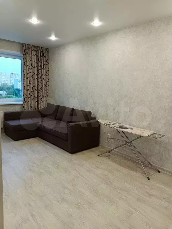 1-к. квартира, 40 м, 5/10 эт. - Фото 1