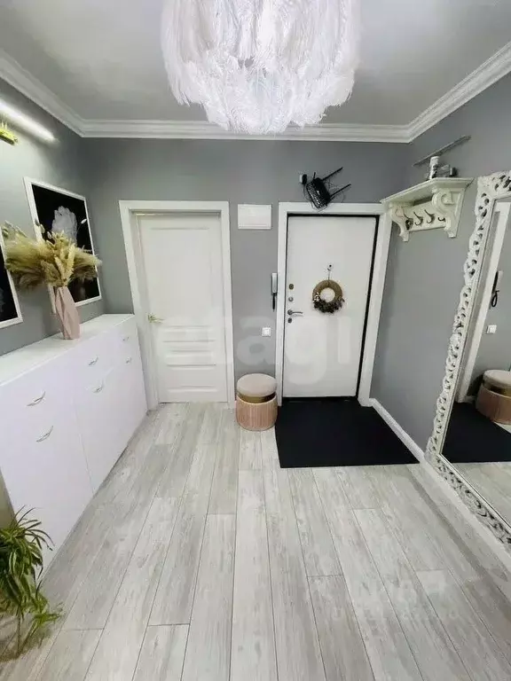 2-к кв. Ямало-Ненецкий АО, Новый Уренгой Оптимистов мкр, 4/2 (70.0 м) - Фото 1