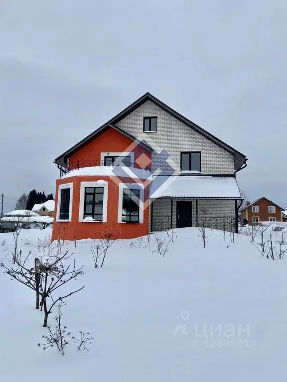 Дом в Пермский край, пос. Протасы ул. 1-я Малая, 6 (180 м) - Фото 0