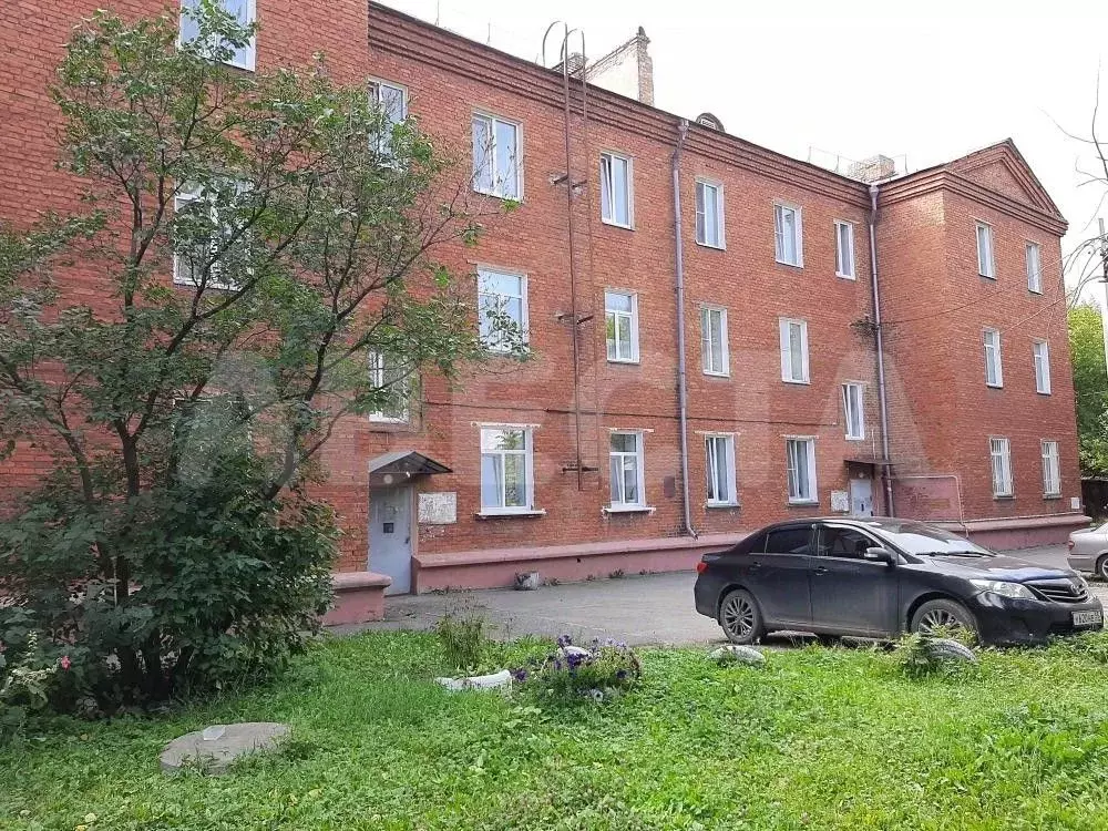 2-к кв. Омская область, Омск ул. 27-я Линия, 33 (46.6 м) - Фото 1