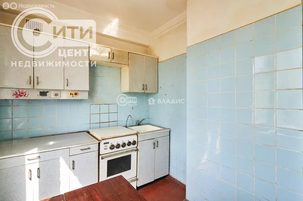 3-комнатная квартира: Воронеж, улица Генерала Лизюкова, 43 (54.3 м) - Фото 0