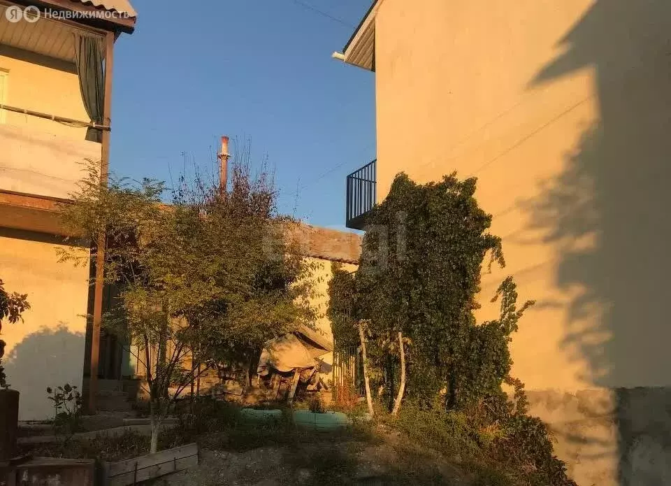 Участок в Орджоникидзе, СНТ Ветка, Центральная улица, 11 (1 м) - Фото 1