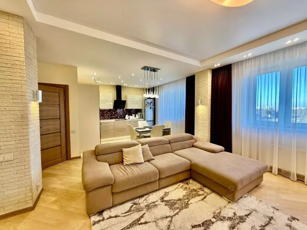 3-к кв. Челябинская область, Челябинск ул. Бейвеля, 22 (95.8 м) - Фото 1