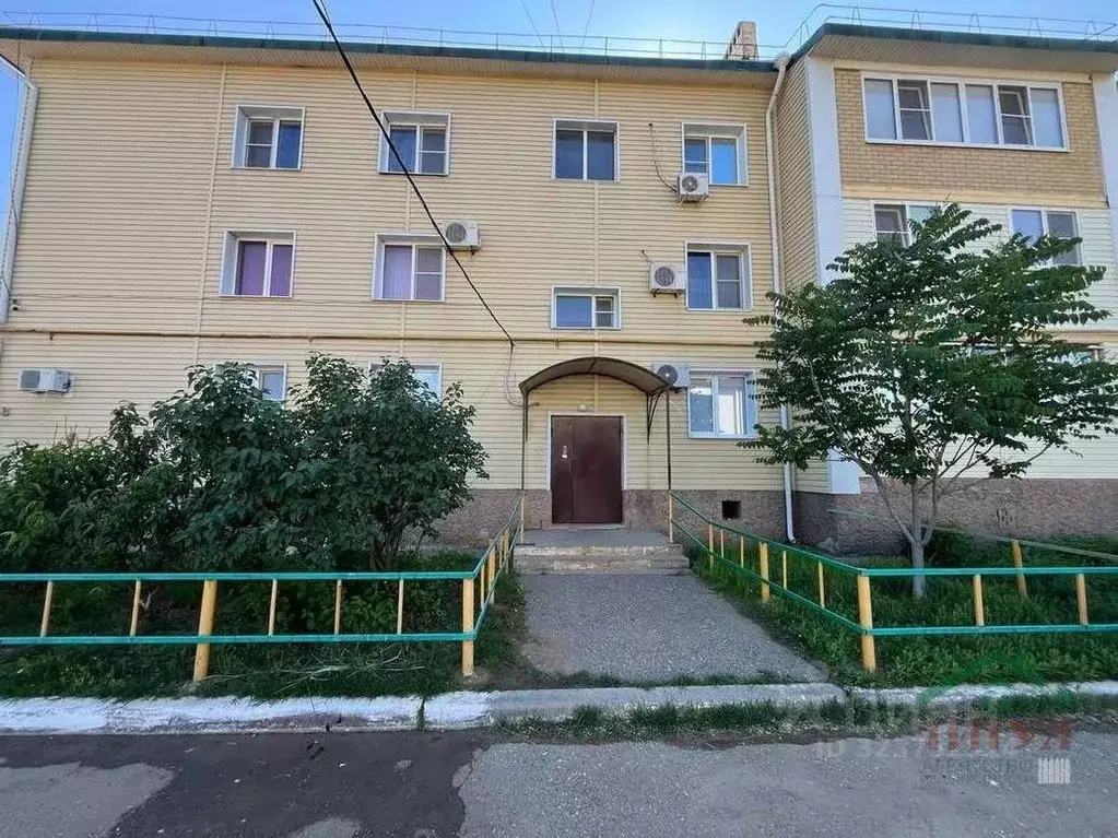 2-к кв. Астраханская область, с. Икряное ул. Зеленая, 14А (48.6 м) - Фото 1