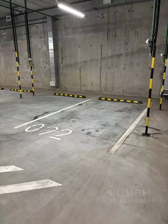 Гараж в Санкт-Петербург Белоостровская ул., 10к2 (14 м) - Фото 1