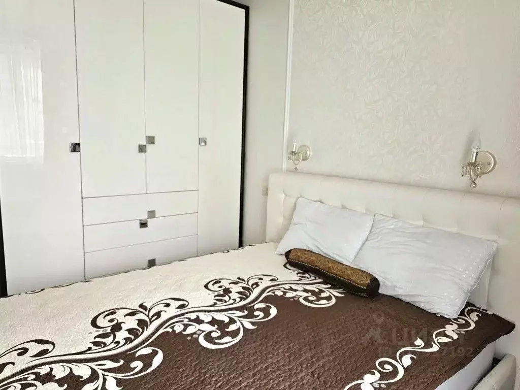 1-к кв. Волгоградская область, Волгоград Семь Ветров мкр, ул. ... - Фото 1