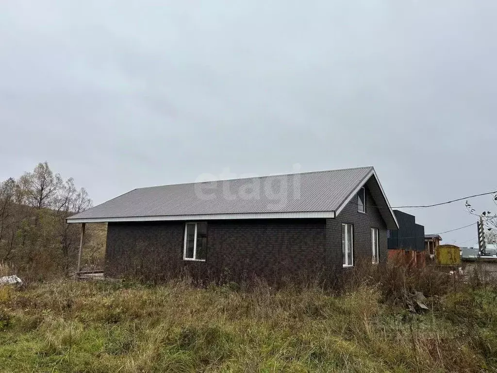 Дом в Башкортостан, Иглинский район, Акбердинский сельсовет, д. ... - Фото 1