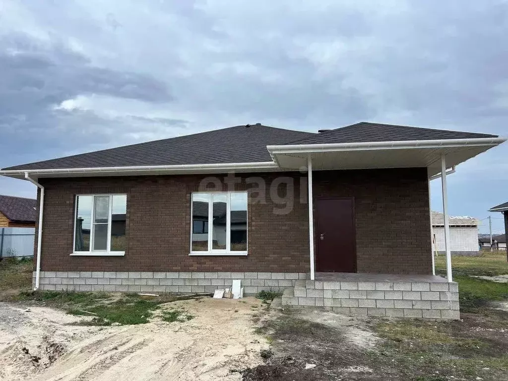 Дом в Белгородская область, Белгородский район, Дубовское с/пос, с. ... - Фото 1