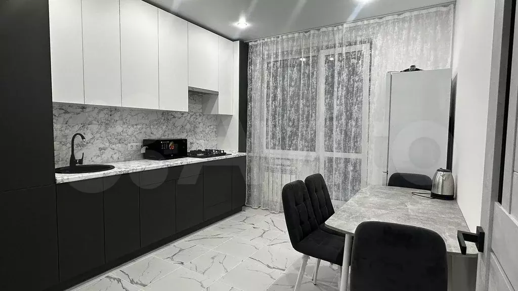 1-к. квартира, 44 м, 4/5 эт. - Фото 0