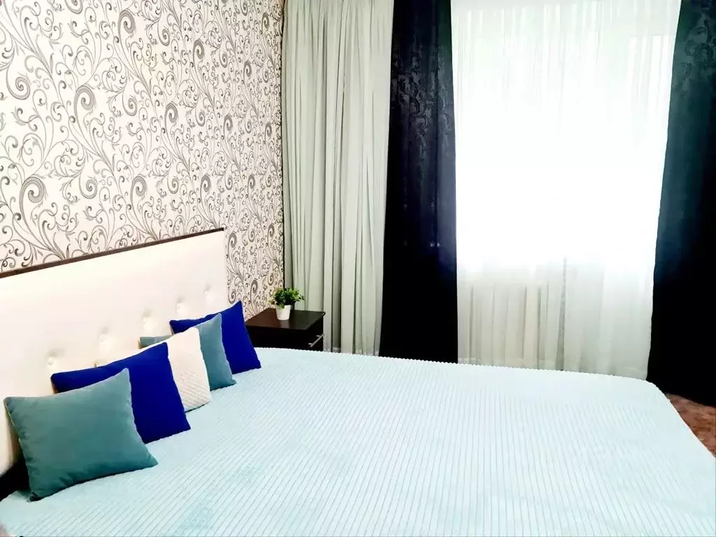 1-к кв. Саратовская область, Балаково Трнавская ул., 26/6 (37.0 м) - Фото 0