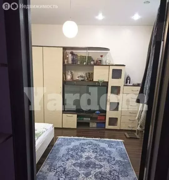2-комнатная квартира: Красноярск, улица Куйбышева, 97 (50 м) - Фото 1