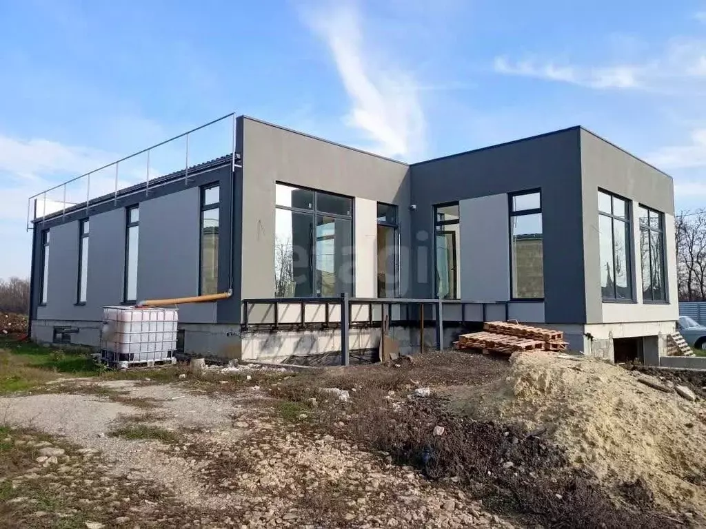 Дом в Ставропольский край, Шпаковский муниципальный округ, с. ... - Фото 1