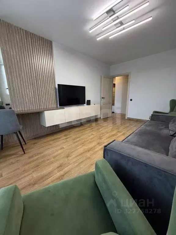 3-к кв. Алтайский край, Барнаул Молодежная ул., 136 (78.1 м) - Фото 1