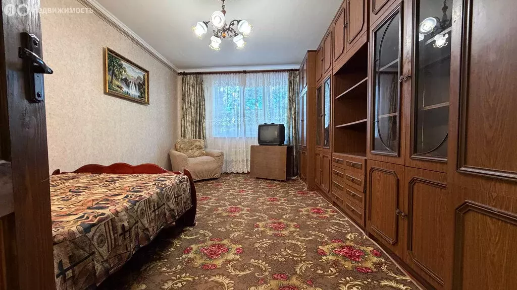 2-комнатная квартира: посёлок городского типа Малаховка, улица Красная ... - Фото 1