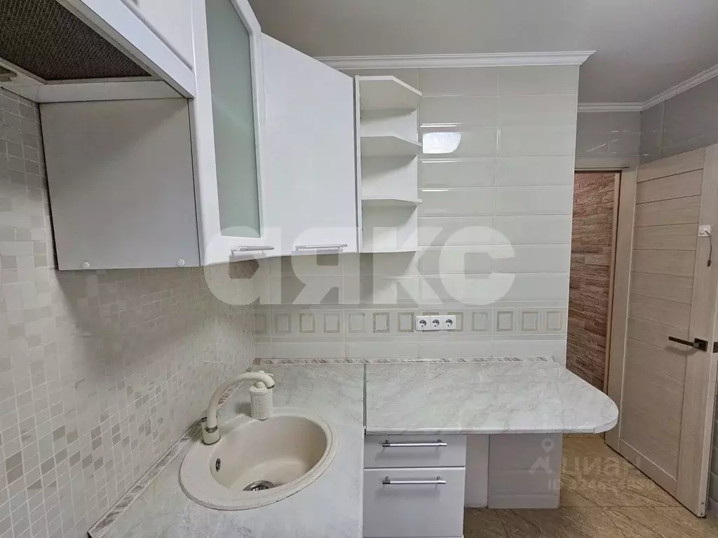 2-к кв. Московская область, Раменское Красноармейская ул., 26/1 (42.3 ... - Фото 2