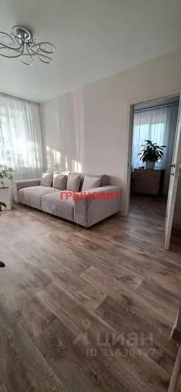 3-к кв. Новосибирская область, Новосибирск Кубовая ул., 112 (53.0 м) - Фото 1
