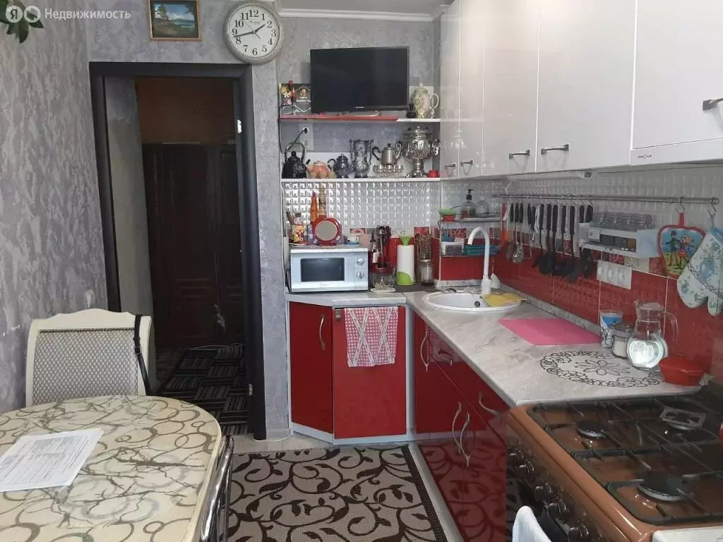3-комнатная квартира: Брянск, улица Есенина, 2 (60.8 м) - Фото 1