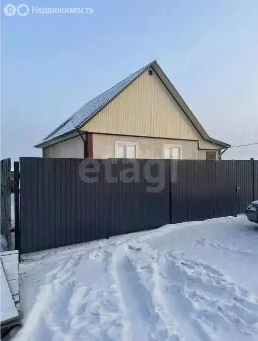 Дом в Республика Хакасия, рабочий посёлок Усть-Абакан, улица ... - Фото 1