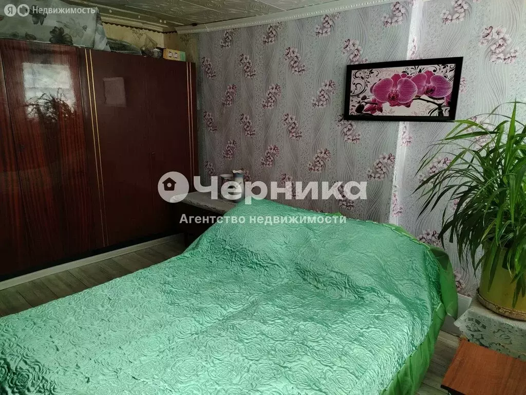 3-комнатная квартира: Каменск-Шахтинский, улица Подтёлкова, 48 (50 м) - Фото 1