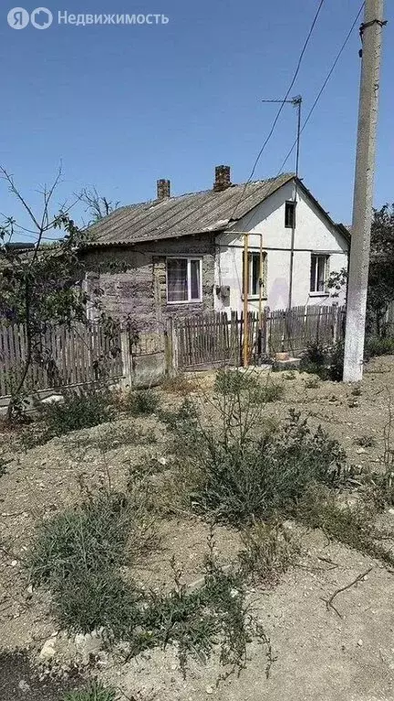 Дом в Золотополенское сельское поселение, село Возрождение, Молодёжная ... - Фото 1