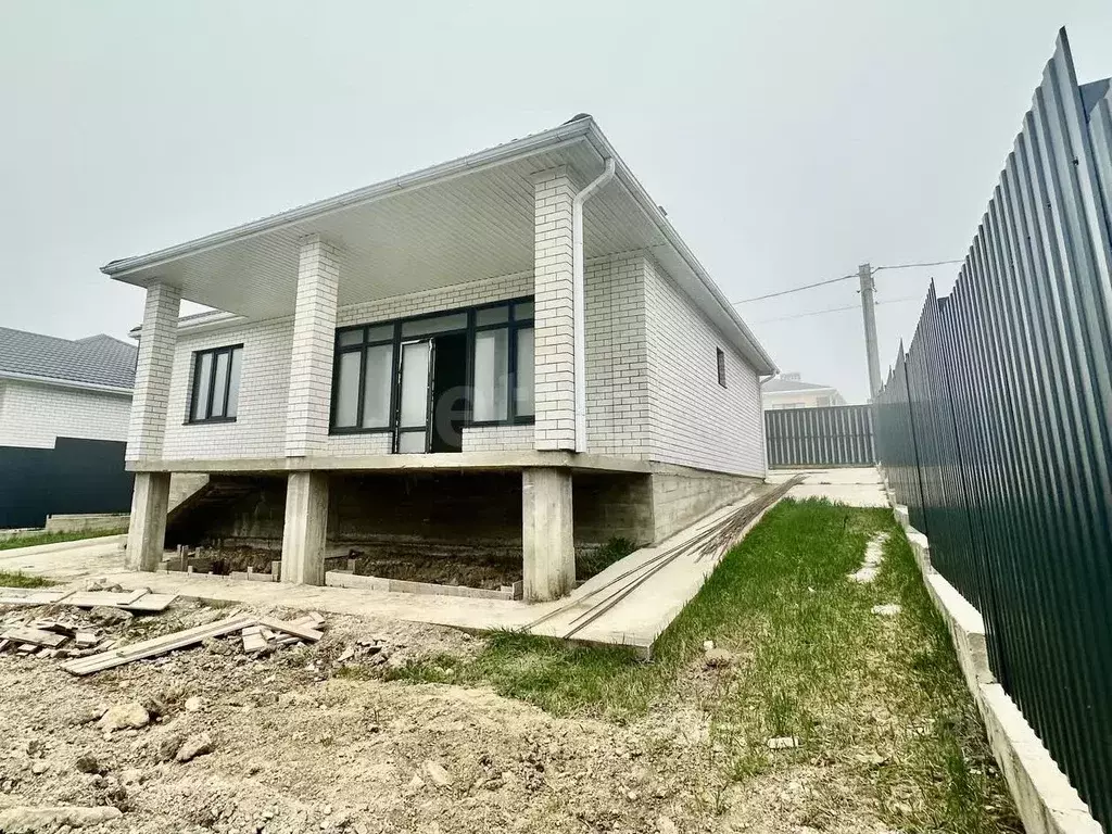 Дом в Краснодарский край, Анапа муниципальный округ, с. Варваровка ... - Фото 1