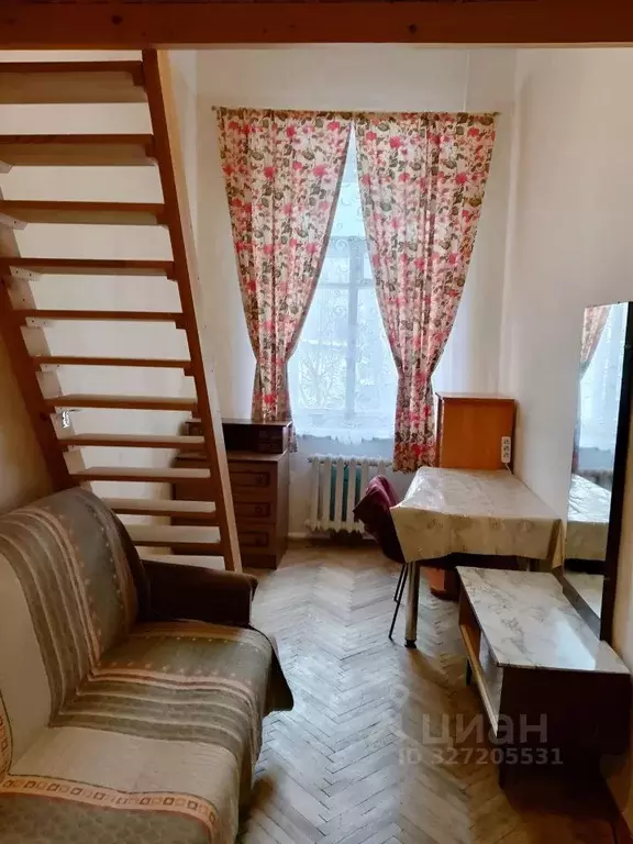 Комната Санкт-Петербург ул. Блохина, 18 (14.1 м) - Фото 1