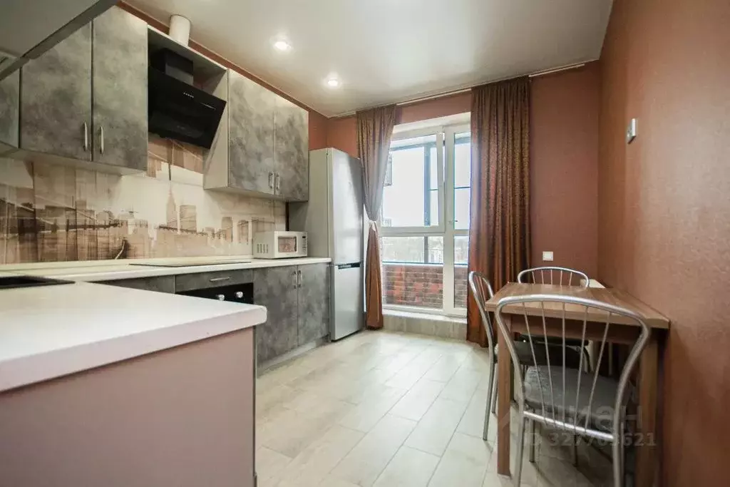 1-к кв. Московская область, Наро-Фоминск пл. Свободы, 4 (42.0 м) - Фото 1