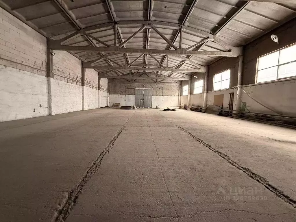 Склад в Саратовская область, Саратов тракт Петровский, 8к1 (550 м) - Фото 1