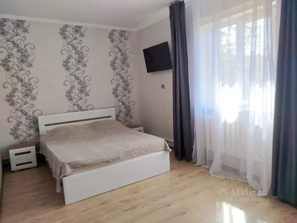 Дом в Крым, Сакский район, с. Суворовское ул. Виноградная, 24 (112 м) - Фото 2