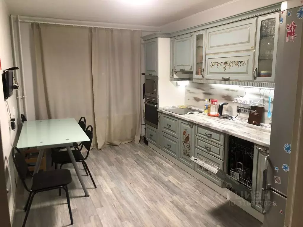 3-к кв. Санкт-Петербург просп. Юнтоловский, 43к1 (72.3 м) - Фото 0