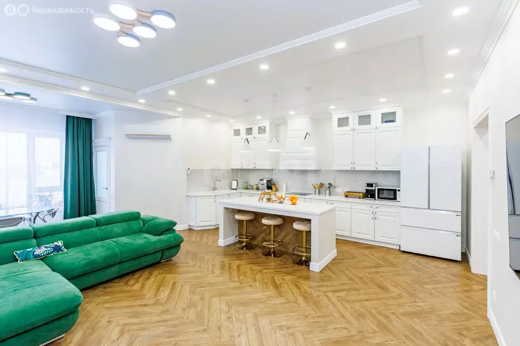 3-комнатная квартира: деревня Дербыши, Академическая улица, 5 (99.8 м) - Фото 1