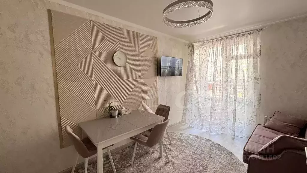 3-к кв. Тюменская область, Тюмень проезд Ледниковый, 2 (83.0 м) - Фото 1