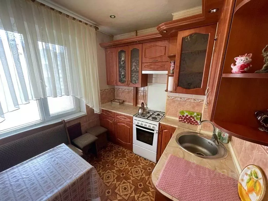 2-к кв. Крым, Симферополь ул. 60 лет Октября, 26 (50.0 м) - Фото 1