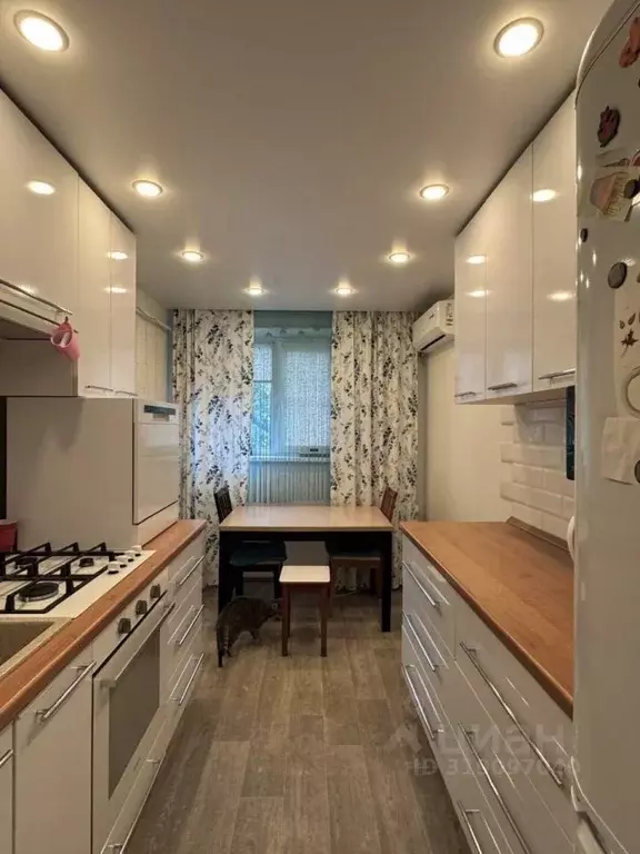 4-к кв. Волгоградская область, Волжский ул. Пушкина, 78 (73.5 м) - Фото 0
