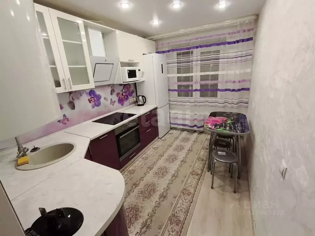 3-к кв. Тюменская область, Тюмень ул. Мебельщиков, 4 (100.0 м) - Фото 1