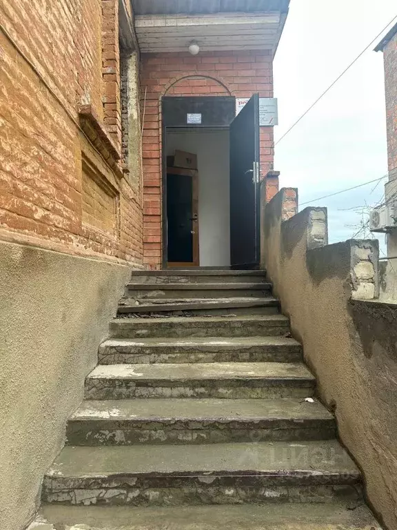 Помещение свободного назначения в Дагестан, Махачкала ул. Заманова, 16 ... - Фото 0