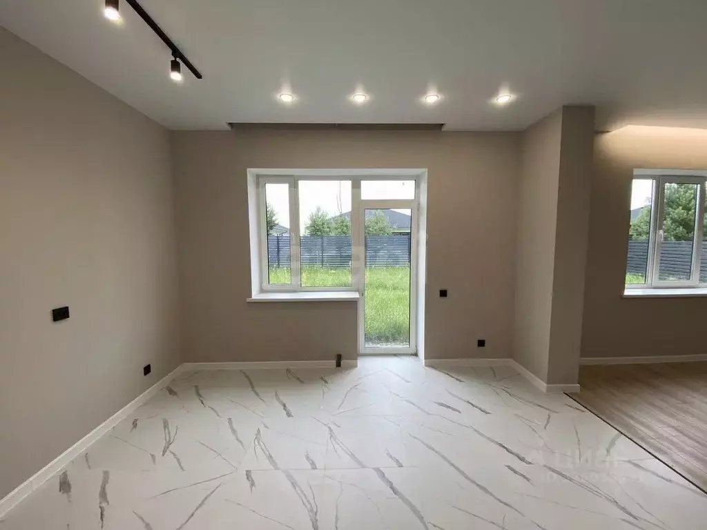 Дом в Тюменская область, Тюменский муниципальный округ, д. Паренкина ... - Фото 1