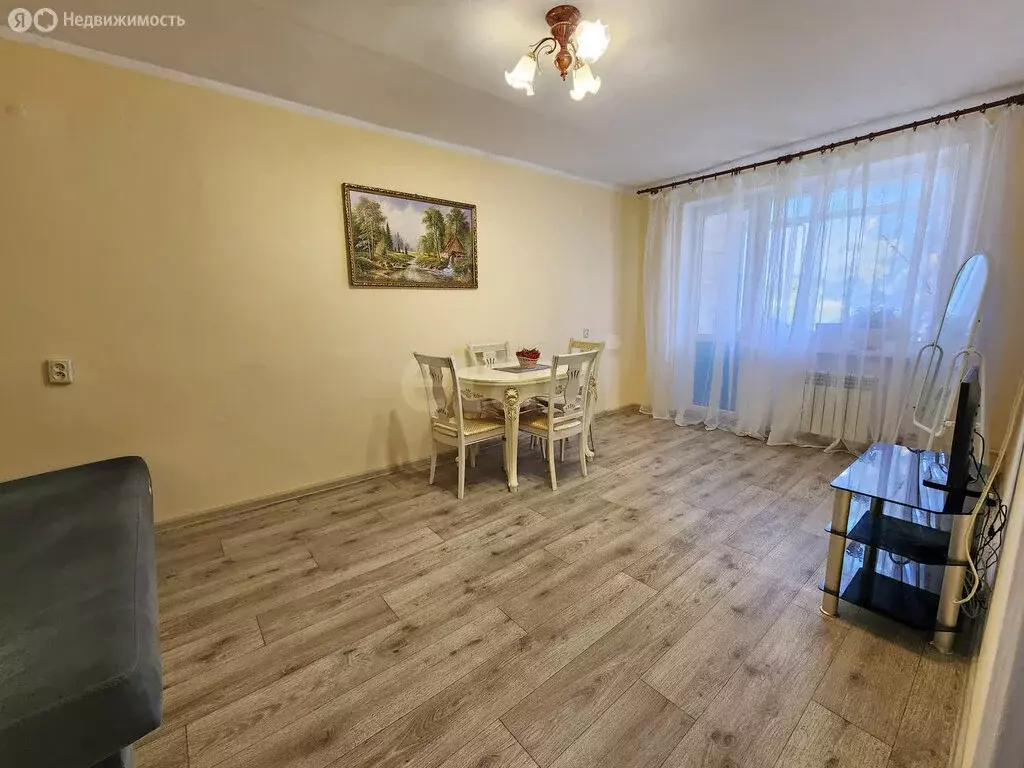 3-комнатная квартира: Севастополь, улица Вакуленчука, 5 (61.9 м) - Фото 0