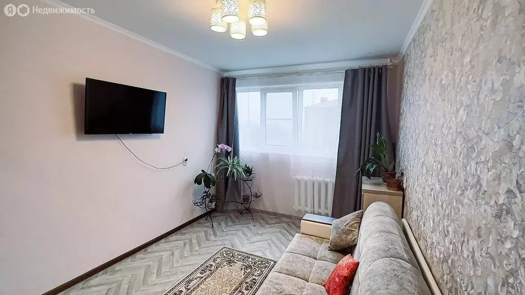 2-комнатная квартира: Коммунар, Садовая улица, 10 (43.9 м) - Фото 1