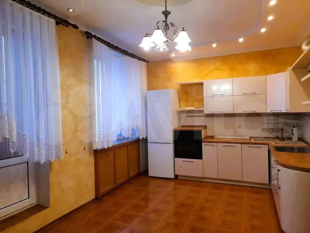 3-к. квартира, 130 м, 3/8 эт. - Фото 0
