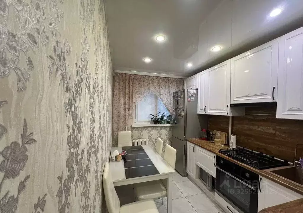 3-к кв. Башкортостан, Уфа ул. Сергея Вострецова, 13 (60.0 м) - Фото 0